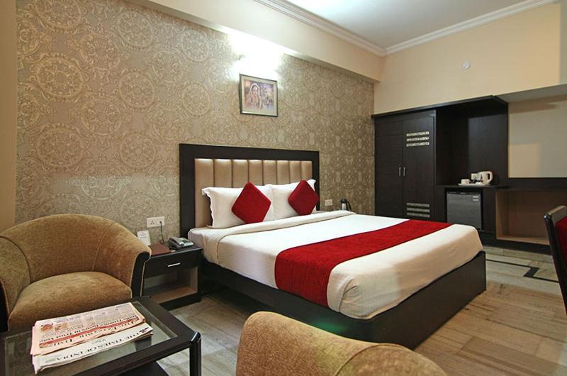 Hotel Shri Ram ニューデリー エクステリア 写真
